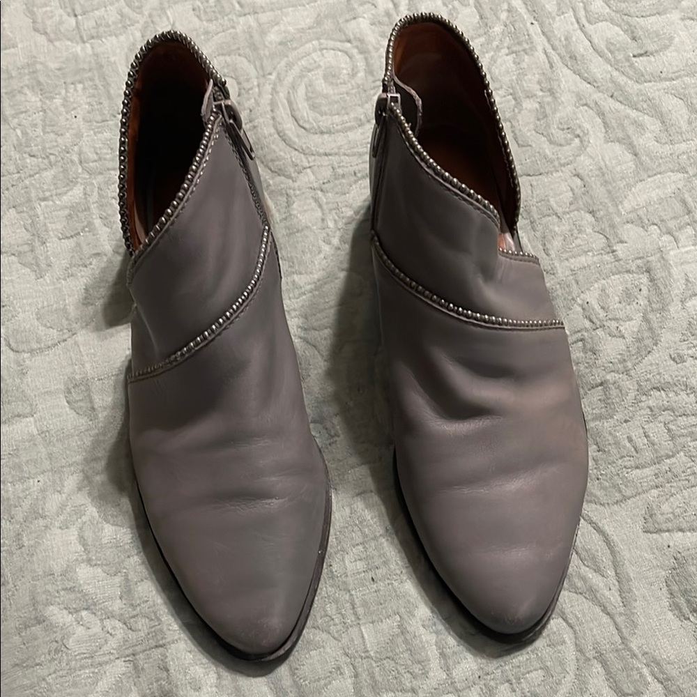 Gray Ankle Boots with Zipper Detail